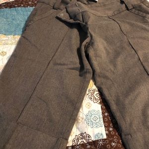 3 pairs of women’s slim jeggings